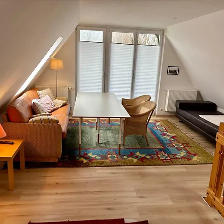 Feriehus Blaues Haus - Ankommen Und Sich Wohlfuehlen